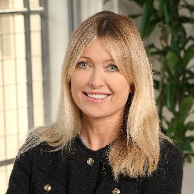 Helen Clarke headshot